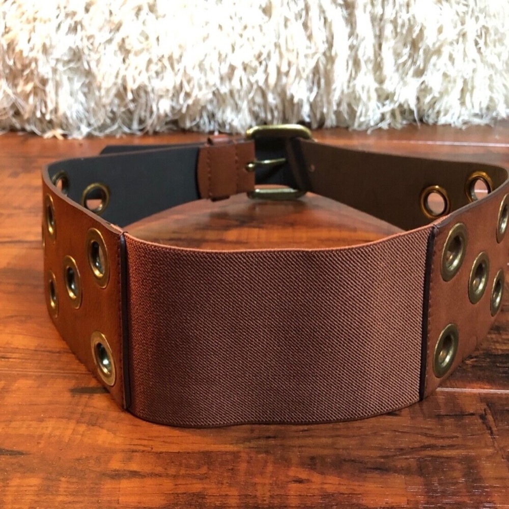 Cognac Brass Tone Grommet Boho Hippie CHIC Waist Buckle Belt sz S/M 28" - 32" - Picture 8 of 9